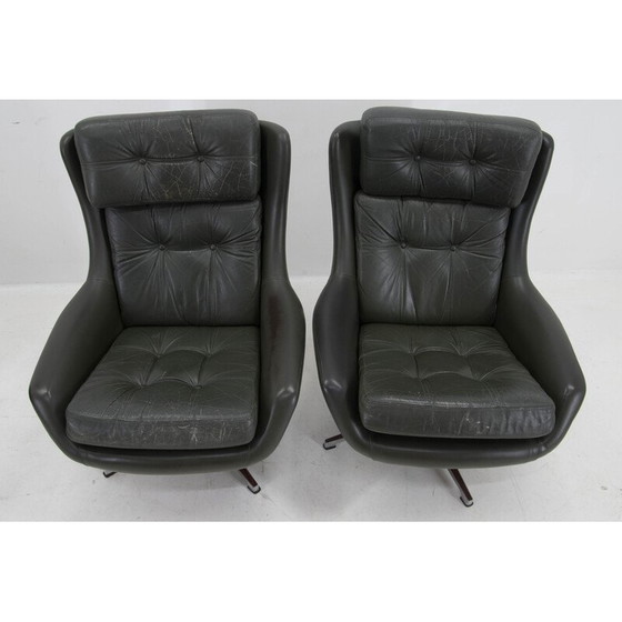 Image 1 of Pair of mid century swivel rocking leather armchairs, Finland 1970s