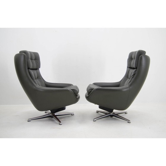 Image 1 of Pair of mid century swivel rocking leather armchairs, Finland 1970s