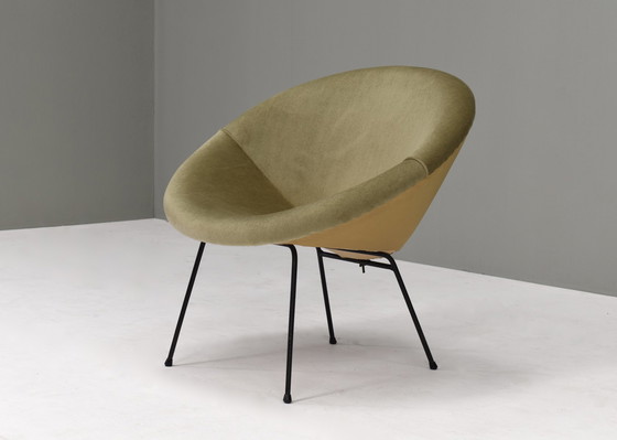 Image 1 of 1950’s Circle Lounge Chair in Velvet and Metal – circa 1950