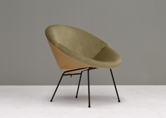 Image 1 of 1950’s Circle Lounge Chair in Velvet and Metal – circa 1950