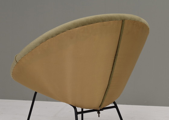 Image 1 of 1950’s Circle Lounge Chair in Velvet and Metal – circa 1950