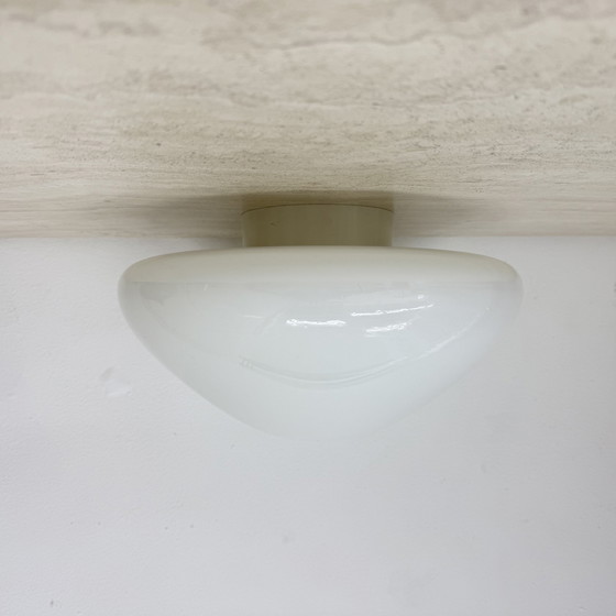 Image 1 of Lampada da soffitto o da parete in vetro 961, tedesca, di metà secolo, di Wilhelm Wagenfeld per Lindner, anni '50