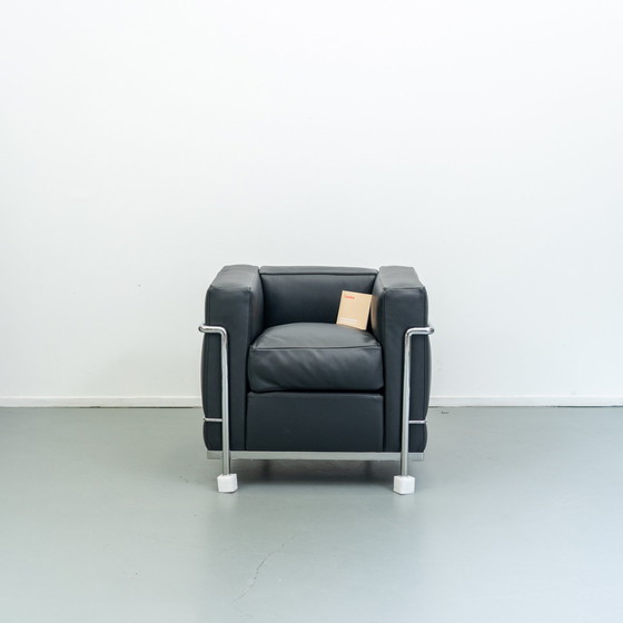 Image 1 of Cassina LC2 armchair by Le Corbusier