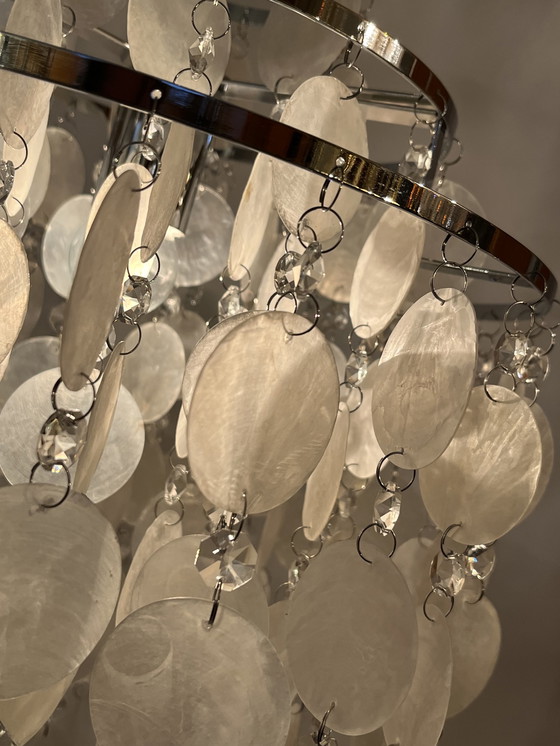 Image 1 of Lampe pendante vintage capiz shell perle opaline chandelier cristal