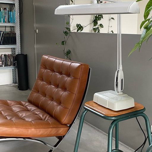 Dazor Floating Fixture lamp