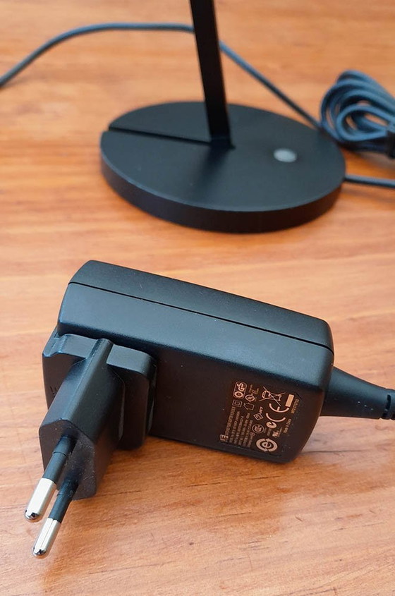 Image 1 of Lámpara de mesa Artemide Itis