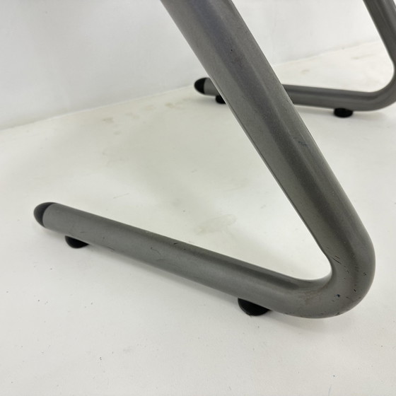 Image 1 of Sillón de cuero estilo Memphis, década de 1980