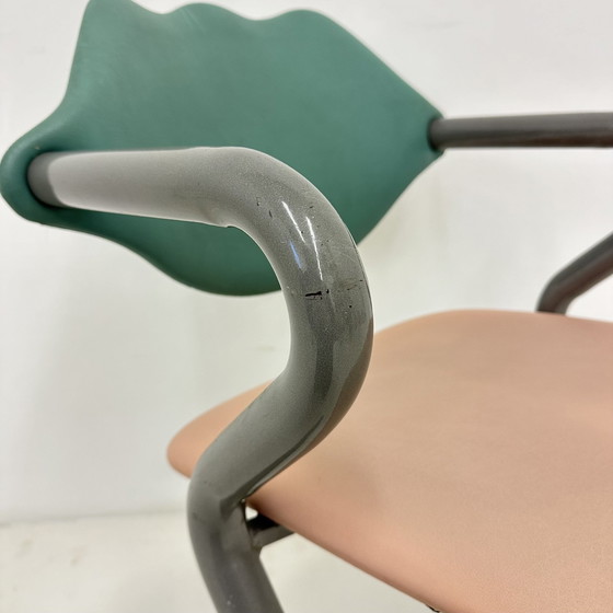 Image 1 of Sillón de cuero estilo Memphis, década de 1980