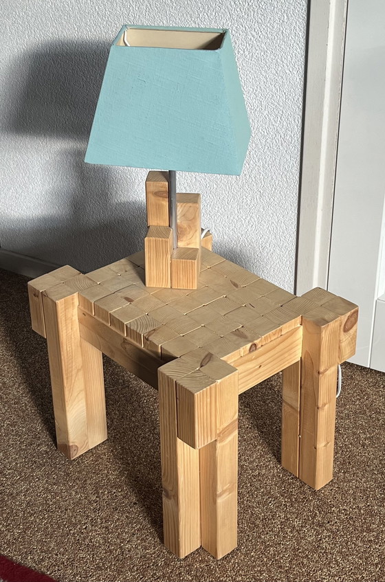 Image 1 of Design pine side table + lamp