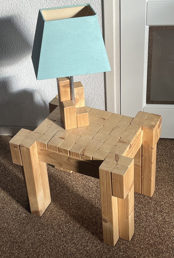 Image 1 of Design pine side table + lamp