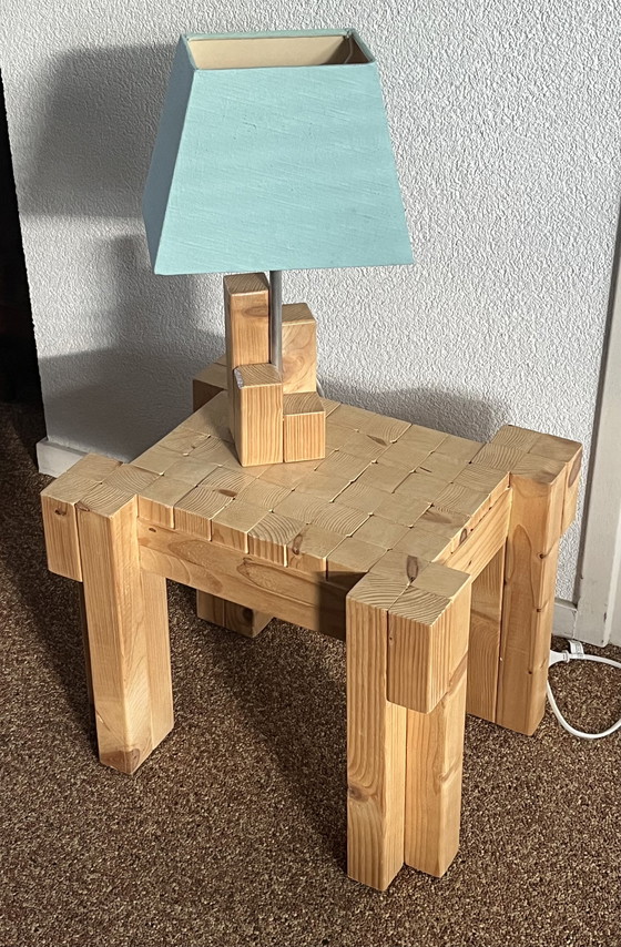 Image 1 of Design pine side table + lamp