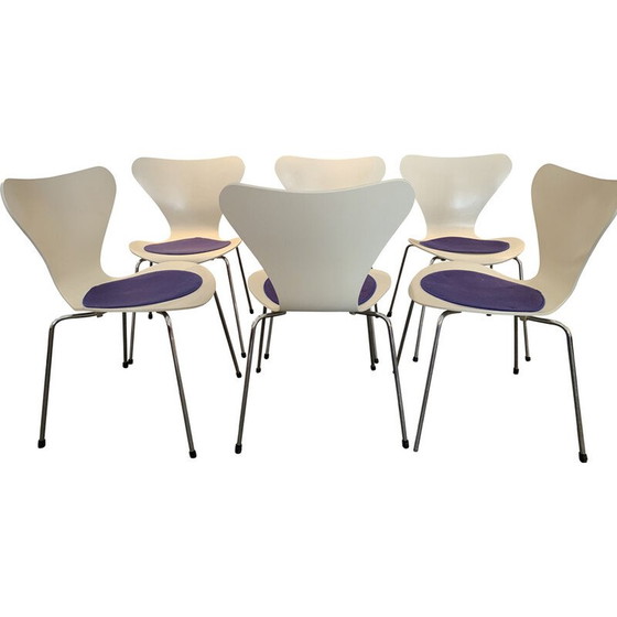 Image 1 of Set of 6 vintage chairs in white lacquer and chrome by Arne Jacobsen for Fritz Hansen