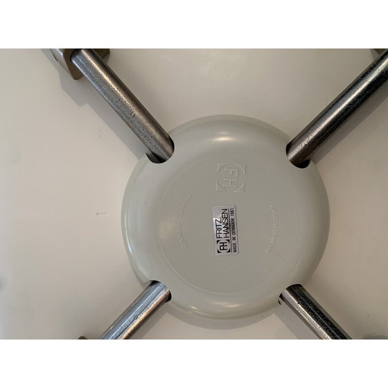 Image 1 of Set of 6 vintage chairs in white lacquer and chrome by Arne Jacobsen for Fritz Hansen