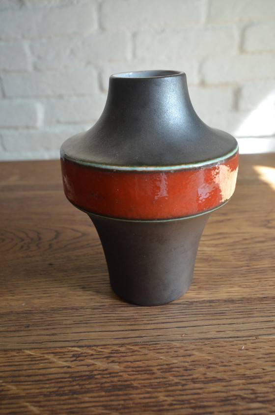 Image 1 of Ufo Vase