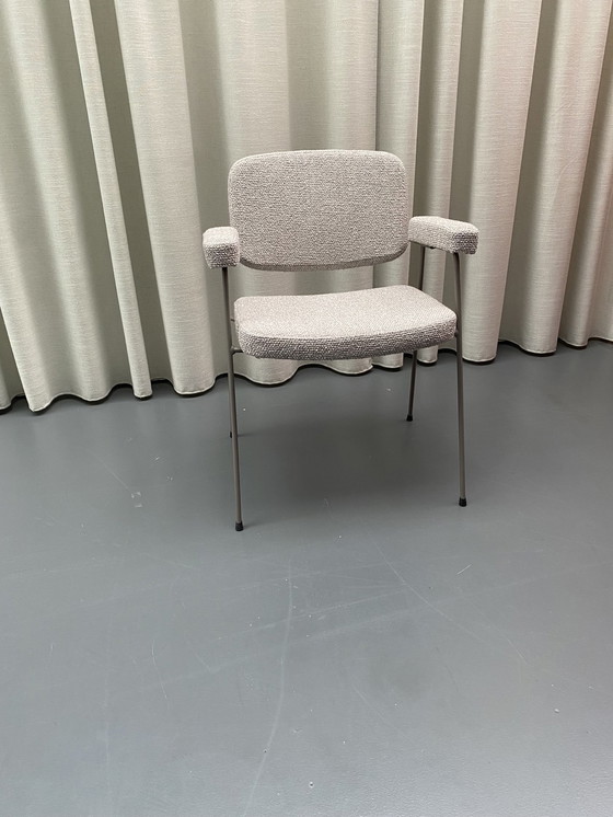 Image 1 of Artifort Moulin dining room chair - with arms