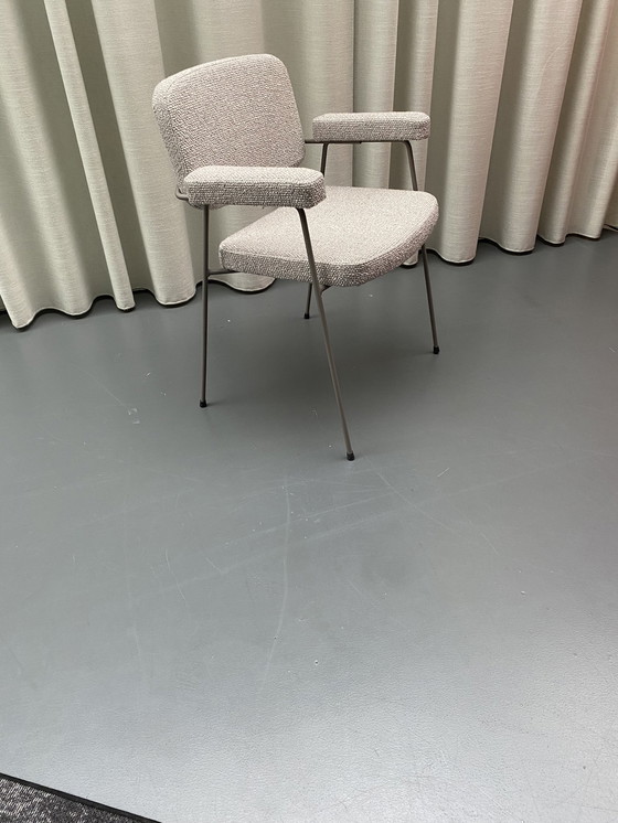 Image 1 of Artifort Moulin dining room chair - with arms