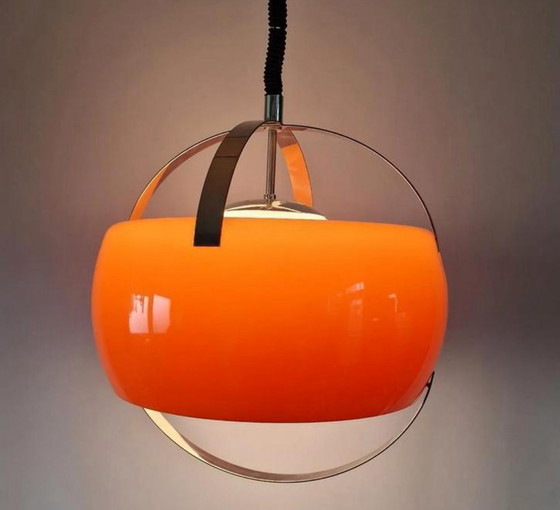 Image 1 of Lampe suspendue vintage au design italien