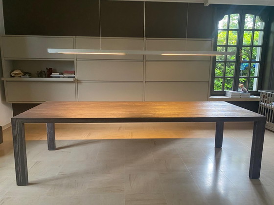 Image 1 of La table à clous en placage de bois