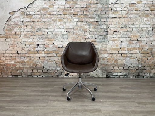 Artifort Gap Dark Brown