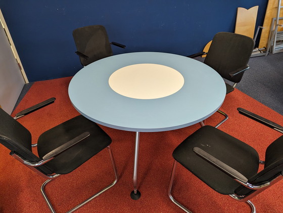 Image 1 of Vitra table