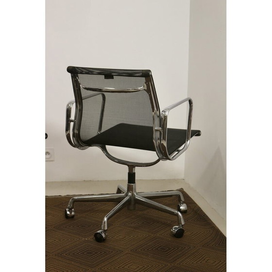 Image 1 of Vintage armchair model Ea 117 by Charles and Ray Eames for Vitra