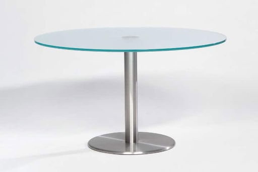 Metaform ORFIS dining table with 5x Desalto dining chairs