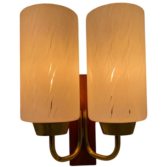 Image 1 of Vintage - Mcm - Lampe murale / applique avec deux ampoules - Verre, laiton et bois de teck