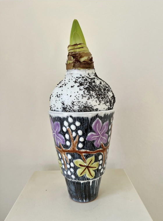 Image 1 of Vaso Laholm Alingsås in ceramica, gres, motivo in vimini, illustrazione, vintage retrò anni '70