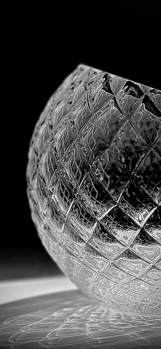 Image 1 of Dahlia vase - crystal