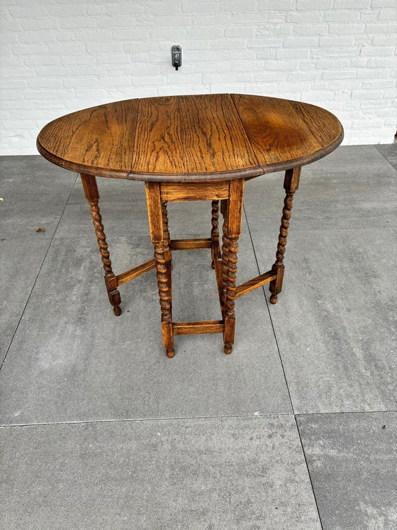 Image 1 of Gateleg Drop Leaf Table - Oak 