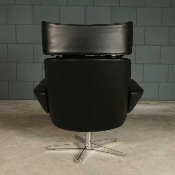 Image 1 of Vintage black swivel armchair - skai leather - 1960s
