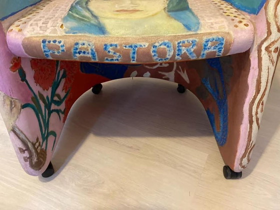 Image 1 of Alice Pastora chair