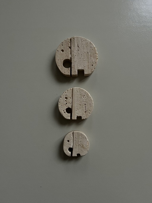 3x Fratelli Manelli travertine elephants