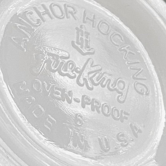Image 1 of Vintage cream set Anchor Hocking Fireking 1950's