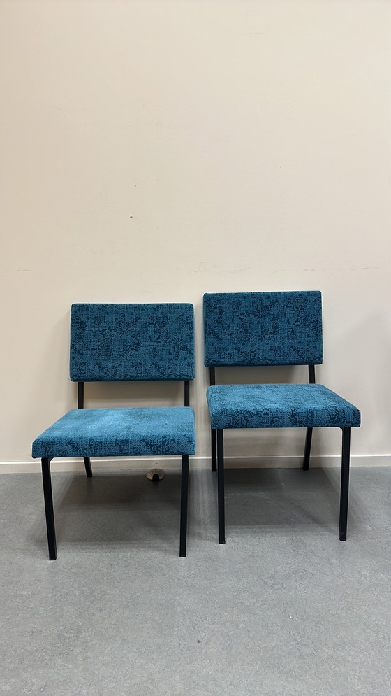 Image 1 of 4 Dining chairs + 1 low chair Van Lensvelt/Gerrit Veenendaal