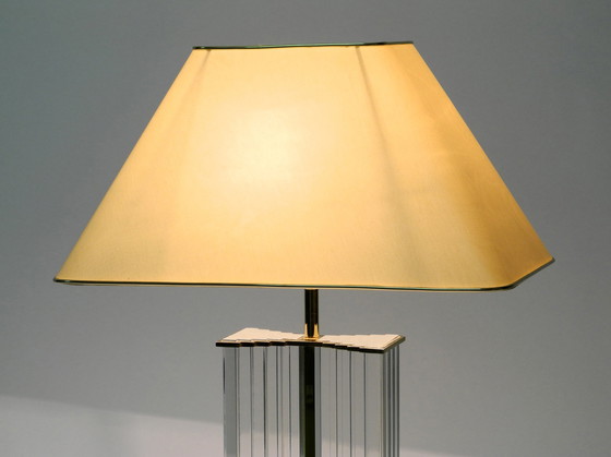 Image 1 of Grande lampe de table en plexiglas des années 1980 avec abat-jour en soie