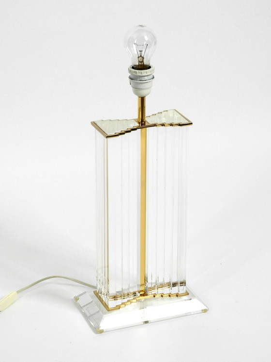 Image 1 of Grande lampe de table en plexiglas des années 1980 avec abat-jour en soie