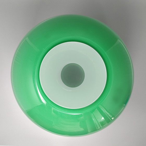 Image 1 of 1960s Gorgeous Green Vase by Ind. Vetraria Valdarnese. Fabriqué en Italie