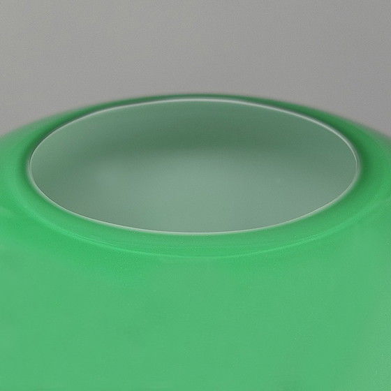 Image 1 of 1960s Gorgeous Green Vase by Ind. Vetraria Valdarnese. Fabriqué en Italie