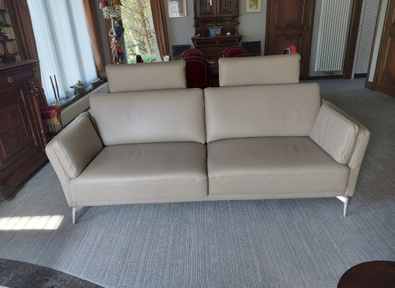 Image 1 of Cobra sofa