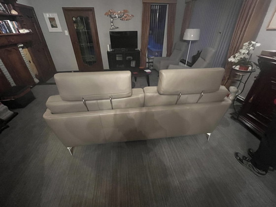 Image 1 of Cobra sofa