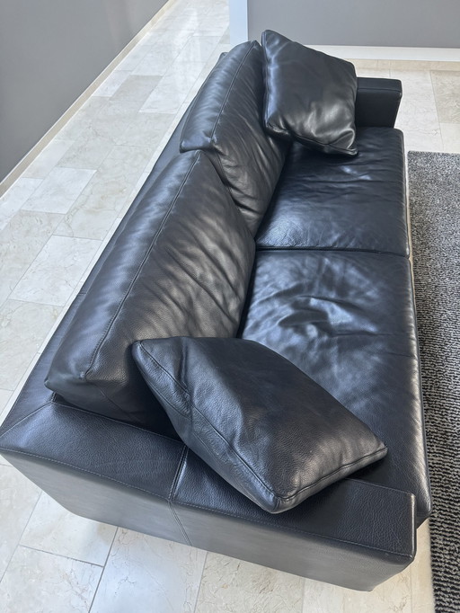 2 X Three Seater Sofa From Leolux In Black Leather + 4 Loose Cushions