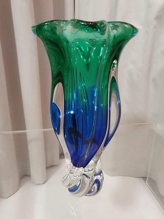 Image 1 of Mid Century Vase en verre