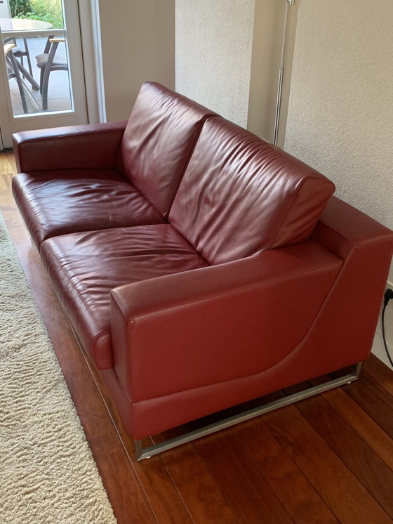 Image 1 of Leolux Cuno sofa set red leather, 2-1/2-seater and 2-seater.