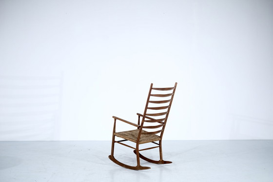 Image 1 of Fauteuil à bascule scandinave 1960