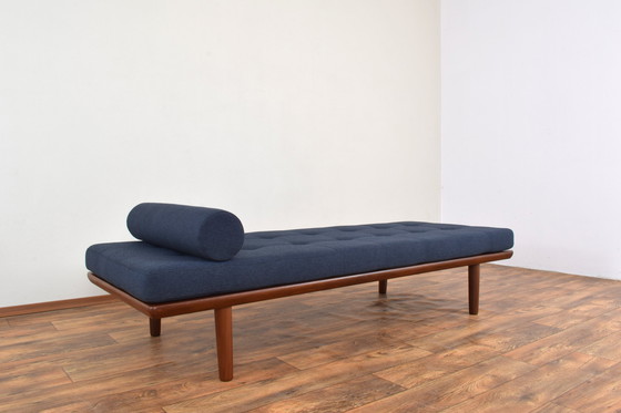 Image 1 of Mid-Century Ge19 Teak Daybed By Hans J. Wegner For Getama, 1950S