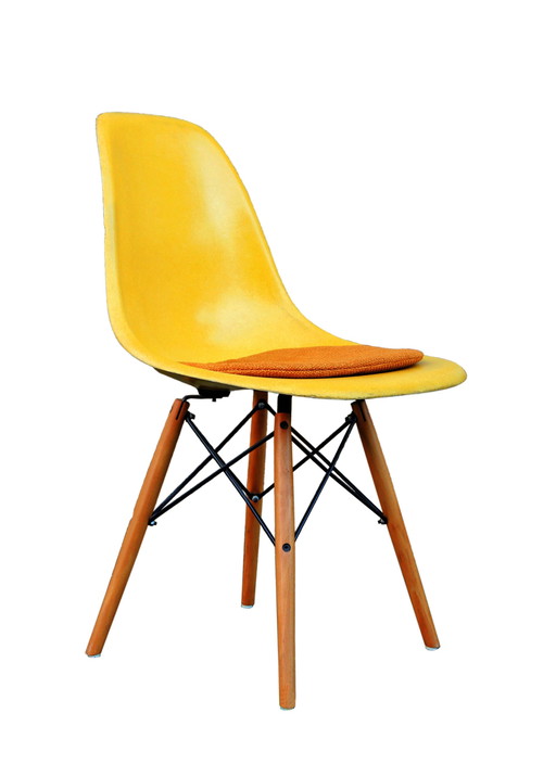 2 Yellow DSW Chairs by Charles and Ray Eames for Herman Miller