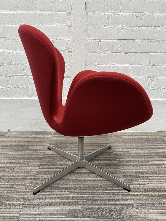 Image 1 of 1X Fritz Hansen Swan Chair