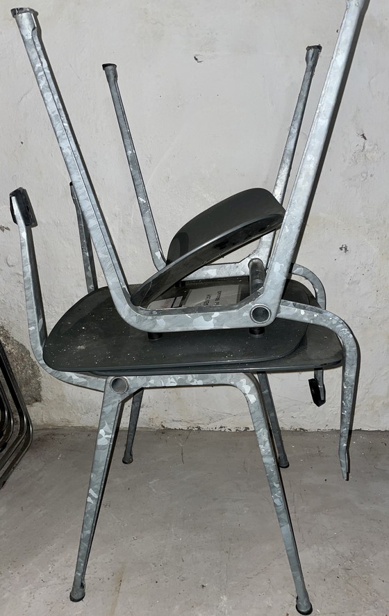 Image 1 of Friso Kramer Revolt chair