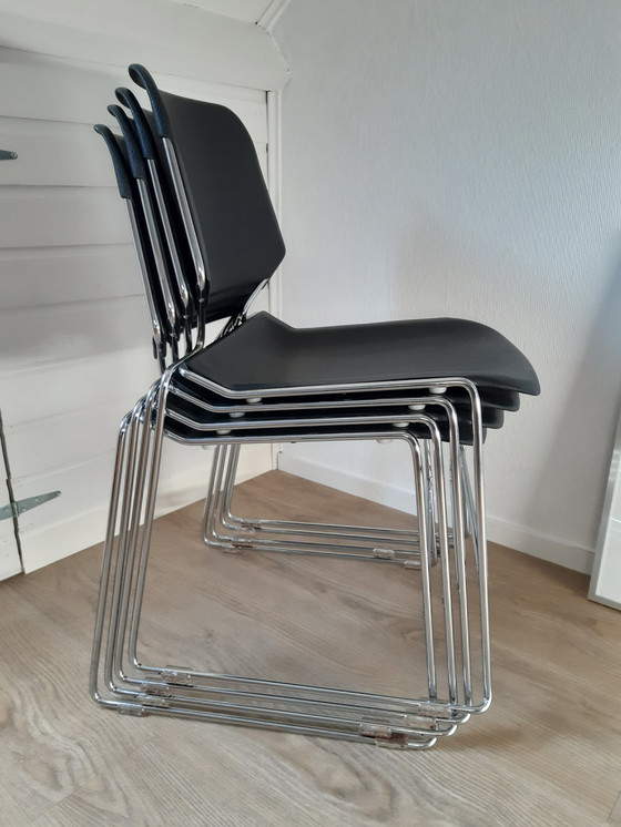 Image 1 of 4x Matrix Krueger chairs